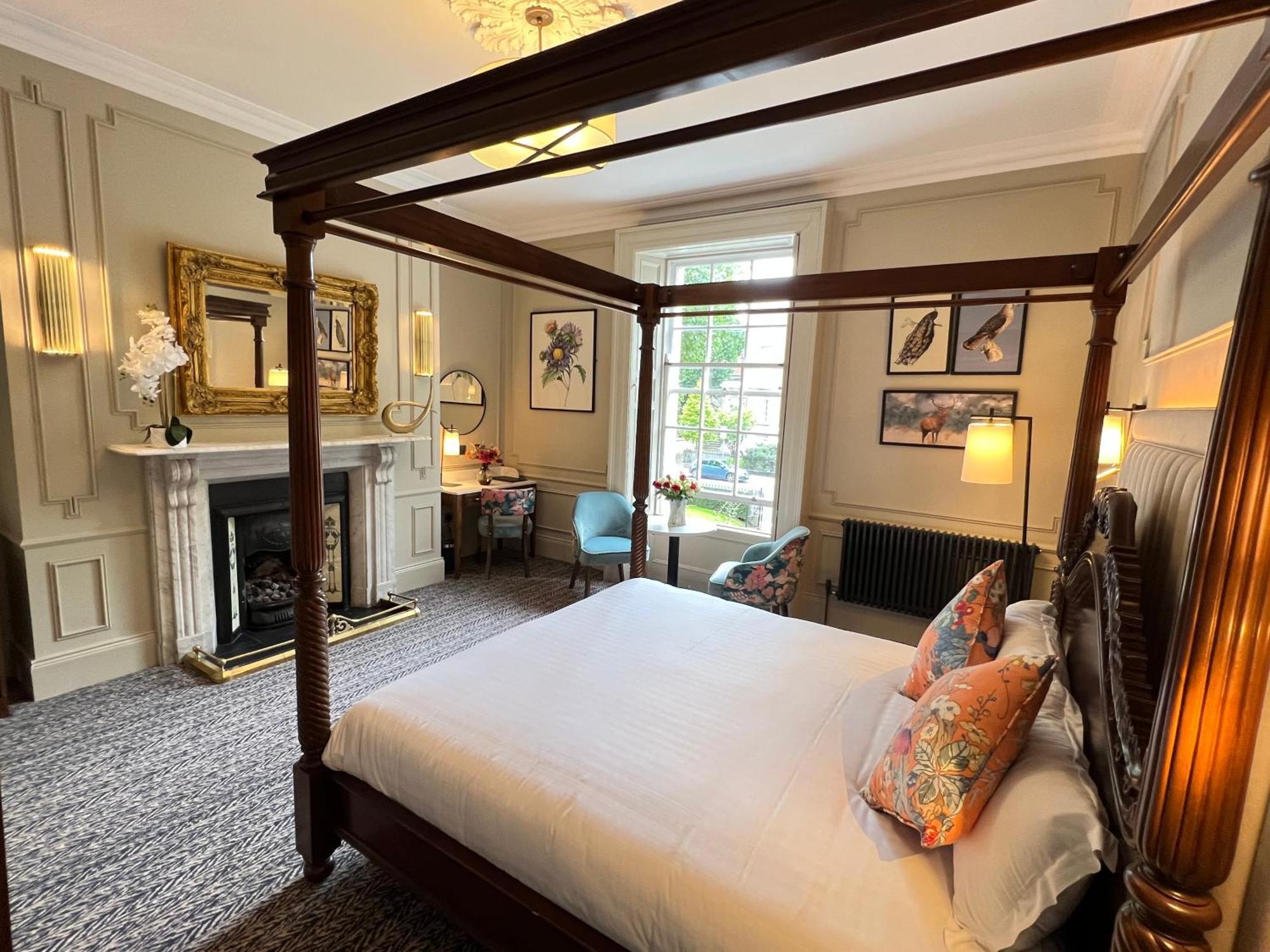 Waterloo Town House & Suites ดับลิน ภายนอก รูปภาพ