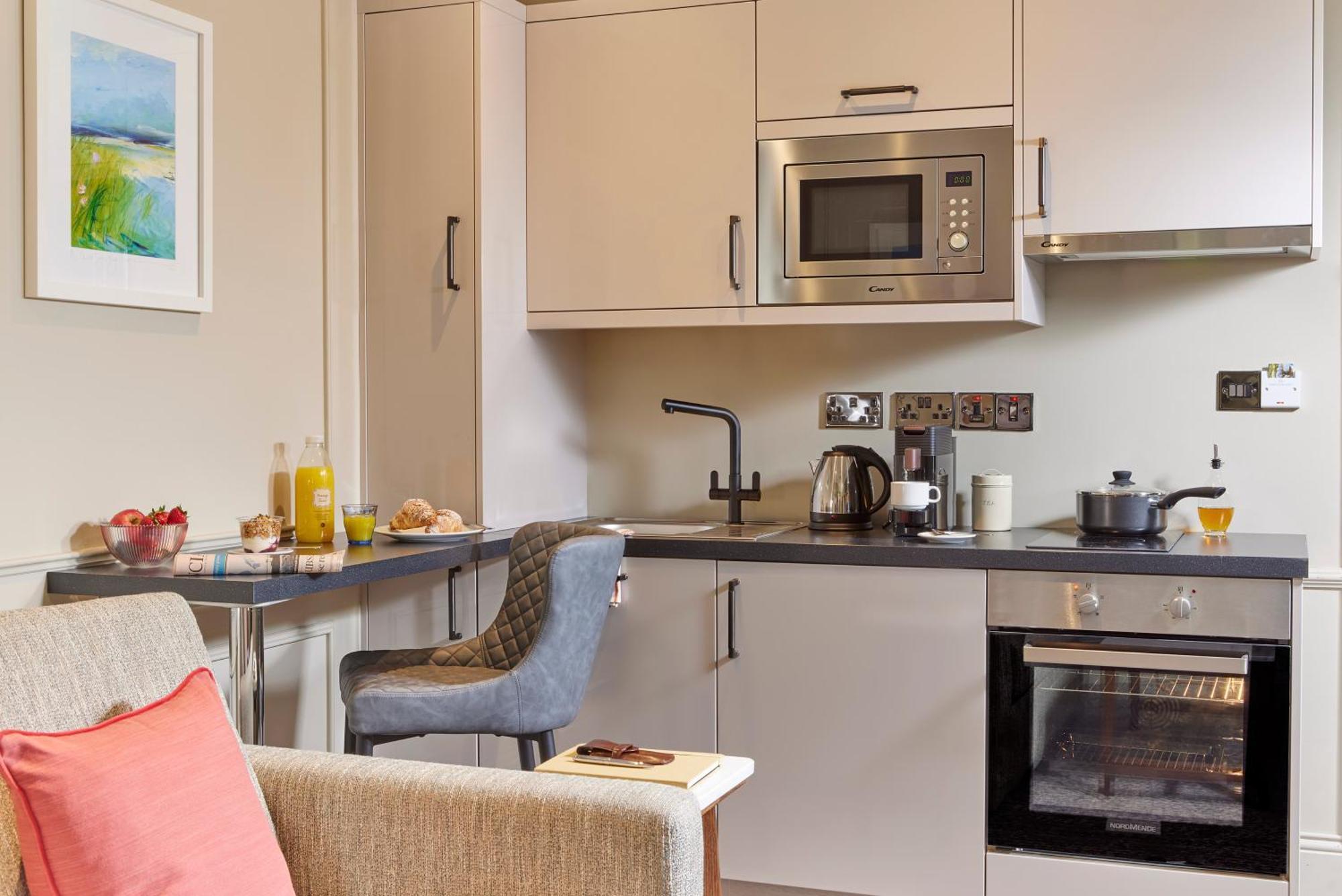 Waterloo Town House & Suites ดับลิน ภายนอก รูปภาพ